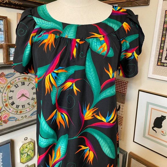 80s Vintage Hilo Hattie Black Lightweight Polyester Bird of Paradise Maxi MuuMuu - Picture 2 of 6